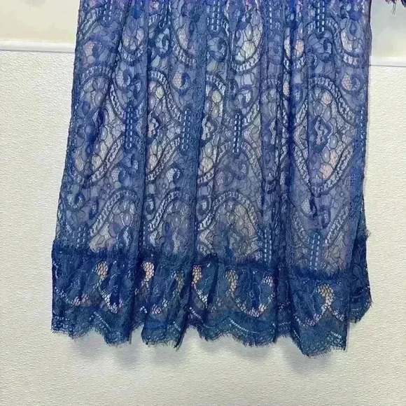 Impressions Blue Lace Dress for Woman / Size L - Picture 5 of 11